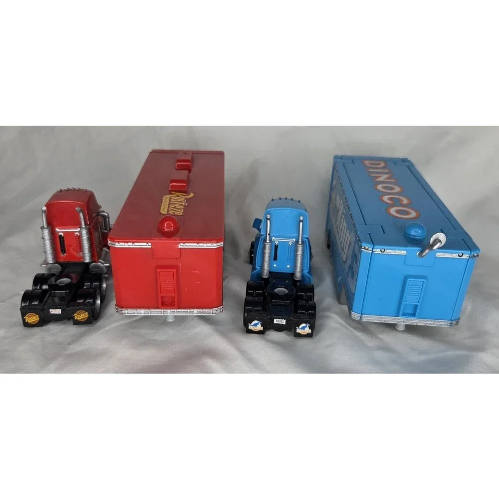 Disney Pixar Cars - Dinoco The King Blue Hauler & Mack Lightning McQueen Hauler